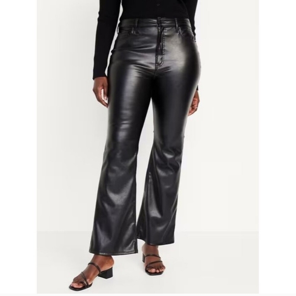 NWT Faux-Leather Black High Rise Straight Leg Stretch Pants 16P - Picture 3 of 15